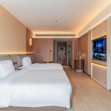 Mehood Lestie International Hotel Zhuhai Lovers Road Branch - Free Breakfast & Free Afternoon Tea & Free Midnight Snack Экстерьер фото