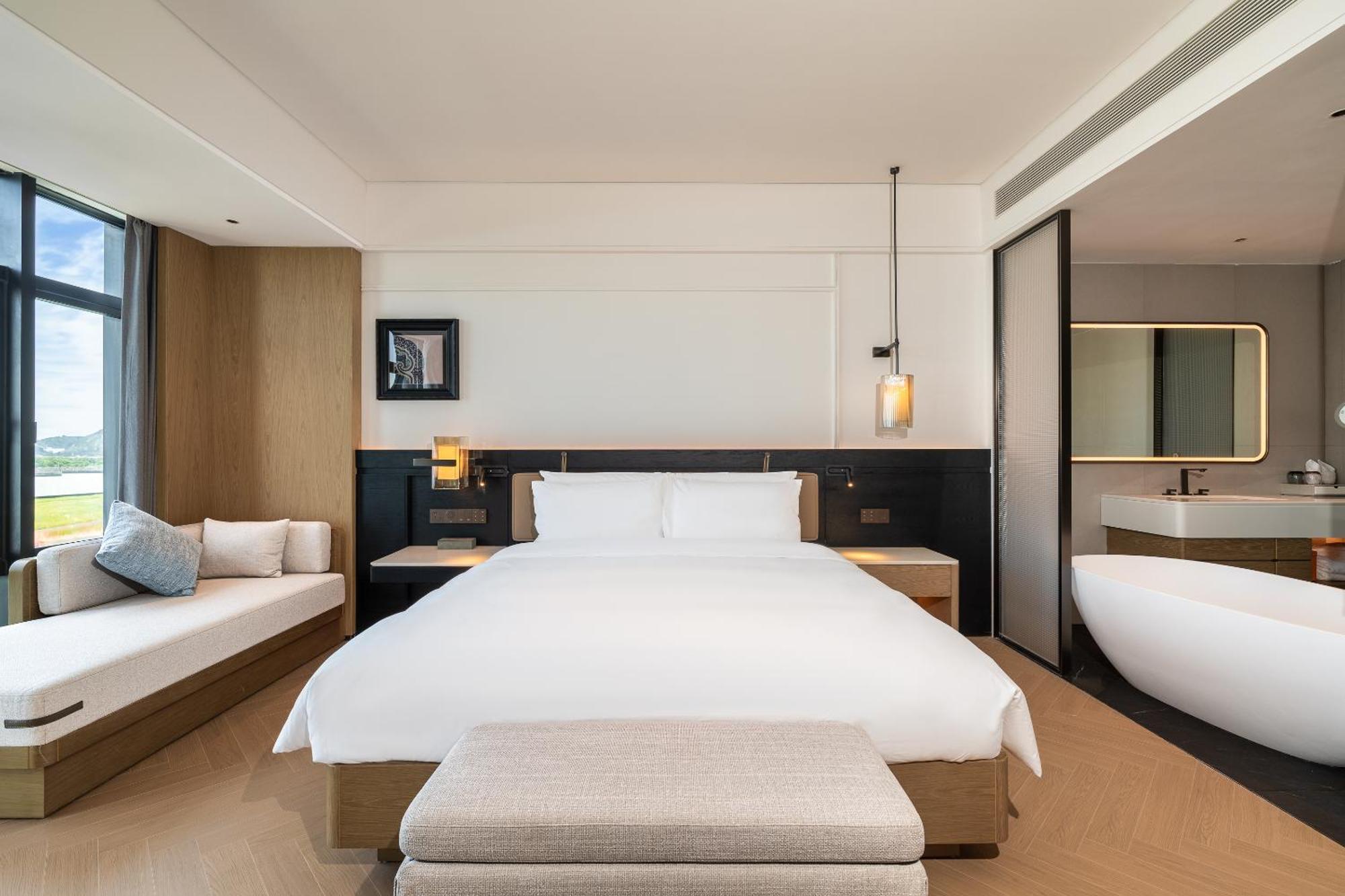Mehood Lestie International Hotel Zhuhai Lovers Road Branch - Free Breakfast & Free Afternoon Tea & Free Midnight Snack Экстерьер фото